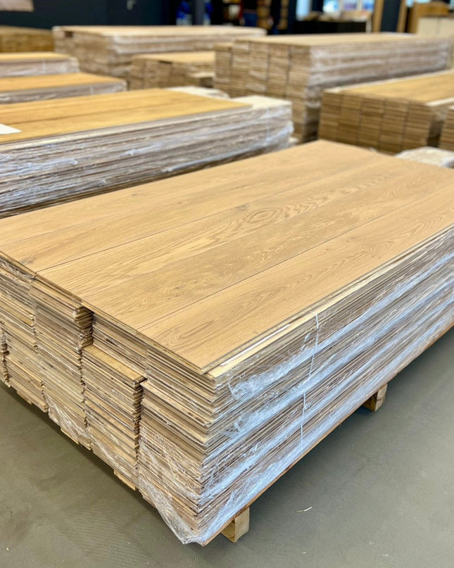 Landhausdiele Elegant/Natur Natural geölt 180 mm breit- 2-Schichtparkett