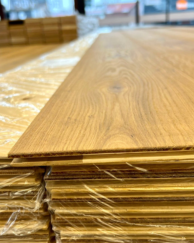 Landhausdiele Markant Crudo geölt 180 mm breit - 3-Schichtparkett