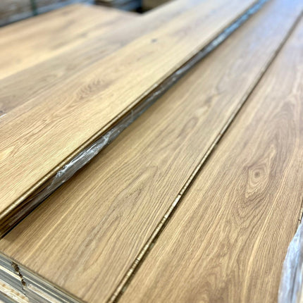 Landhausdiele Natur Crudo geölt 180 mm breit- 3-Schichtparkett