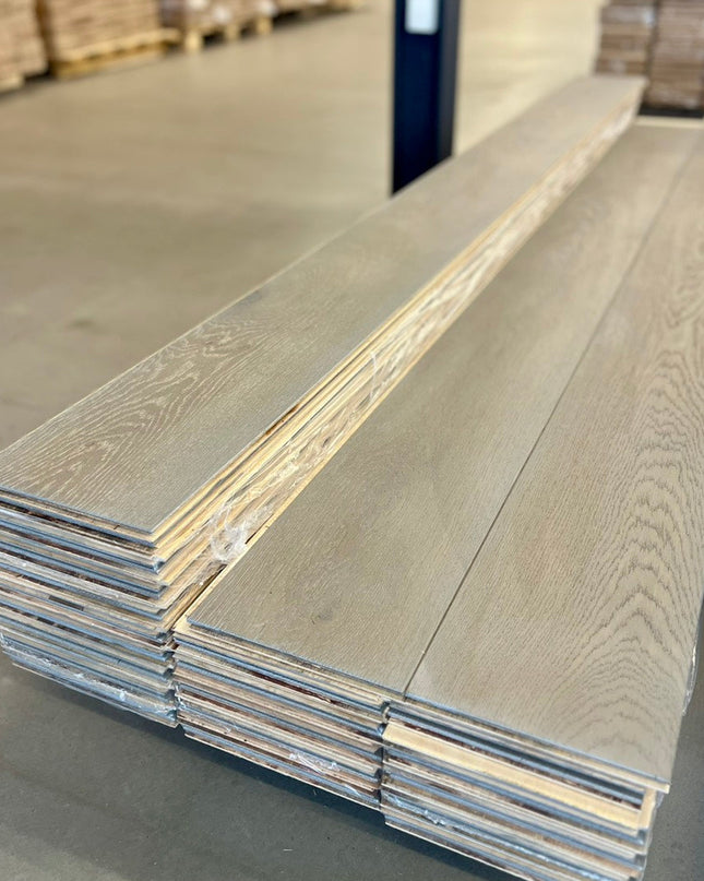 Landhausdiele Rustikal Morning Mist geölt 180 mm breit - 2-Schichtparkett