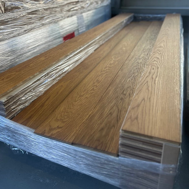 Landhausdiele Elegant leicht gebürstet Pine geölt 160 mm breit  - 3-Schichtparkett