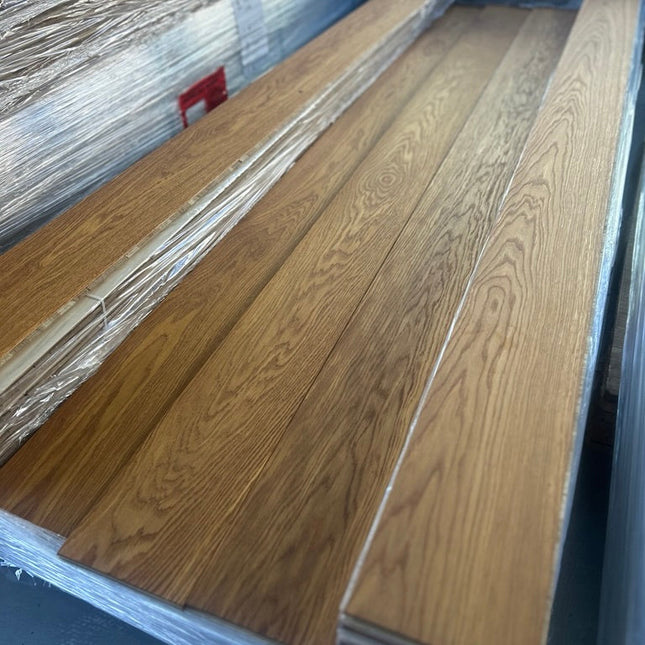 Landhausdiele Elegant leicht gebürstet Pine geölt 160 mm breit  - 3-Schichtparkett