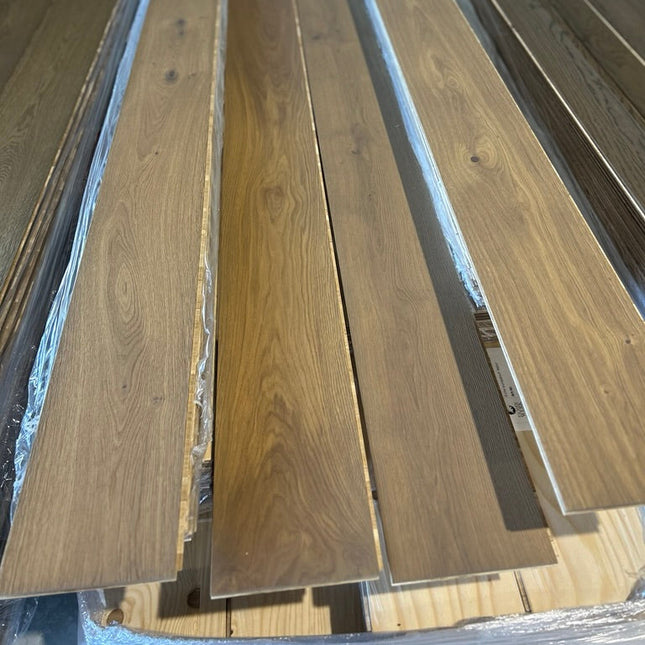 Landhausdiele Eiche Natur Antique Bronze geölt 180 mm breit - 3-Schichtparkett