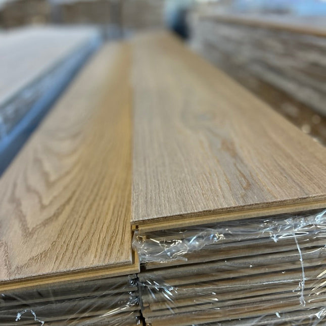 Landhausdiele Natural White geölt 220 mm breit - 2-Schichtparkett