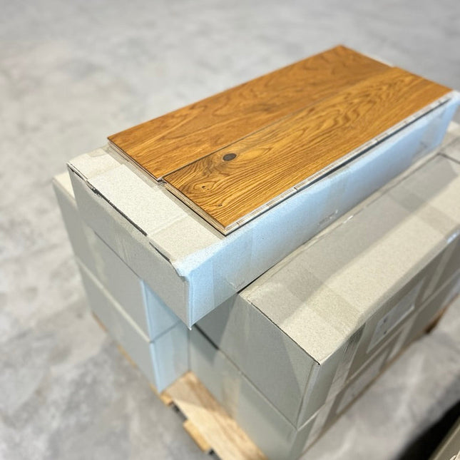 Stabparkett Rustikal Pine geölt 137 mm breit  3-Schichtparkett