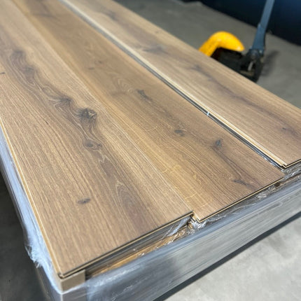 Landhausdiele Eiche Rustikal Natural geölt 260 mm breit - 2-Schichtparkett