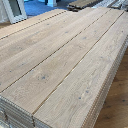 Landhausdiele Markant Natural geölt 180 mm breit - 2-Schichtparkett