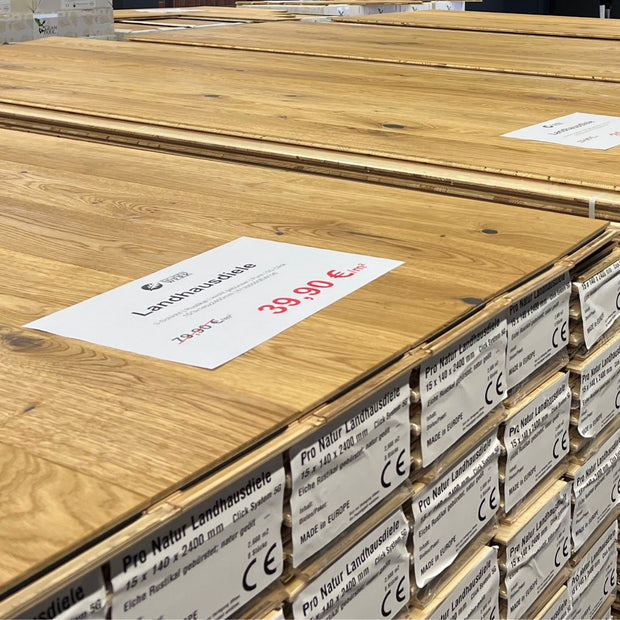 Landhausdiele Eiche Ausstellung im Eichenwerk Parkett Outlet Lübeck