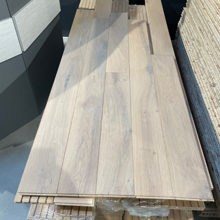 Landhausdiele Natur Mist geölt 140 mm breit - Massivholzdiele