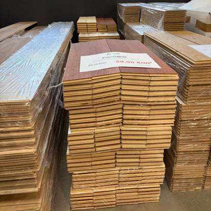 Stabparkett Eiche Rustikal Ice Brown geölt 97 mm breit Fischgrät - 3-Schichtparkett