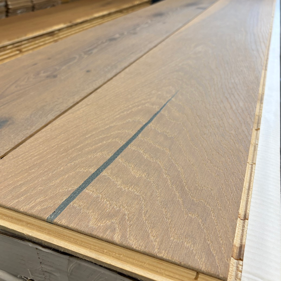 Landhausdiele Rustikal Vanilla geölt 180 mm breit - 2-Schichtparkett