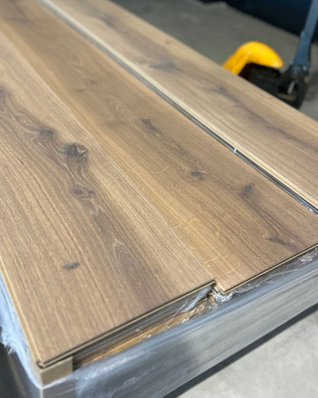 Landhausdiele Eiche Rustikal Natural geölt 260 mm breit - 2-Schichtparkett