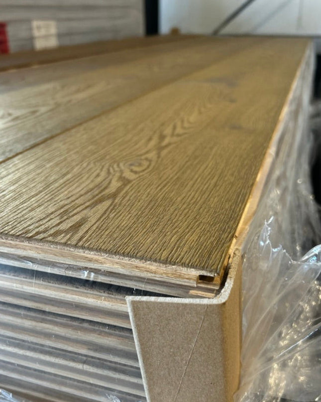Landhausdiele Markant Olive geölt 180 mm breit -3-Schichtparkett