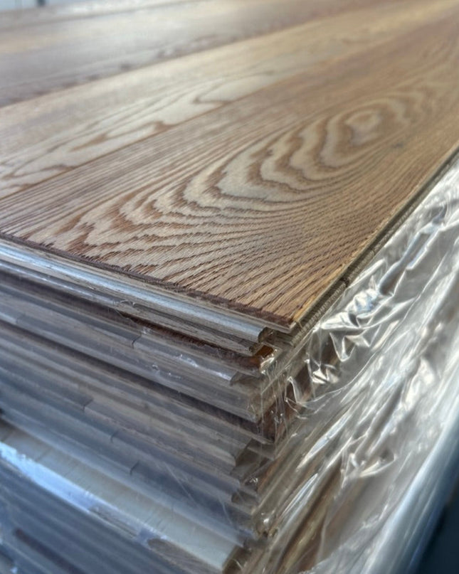 Landhausdiele Natur leicht gebürstet Pine geölt 160 mm breit  - 3-Schichtparkett