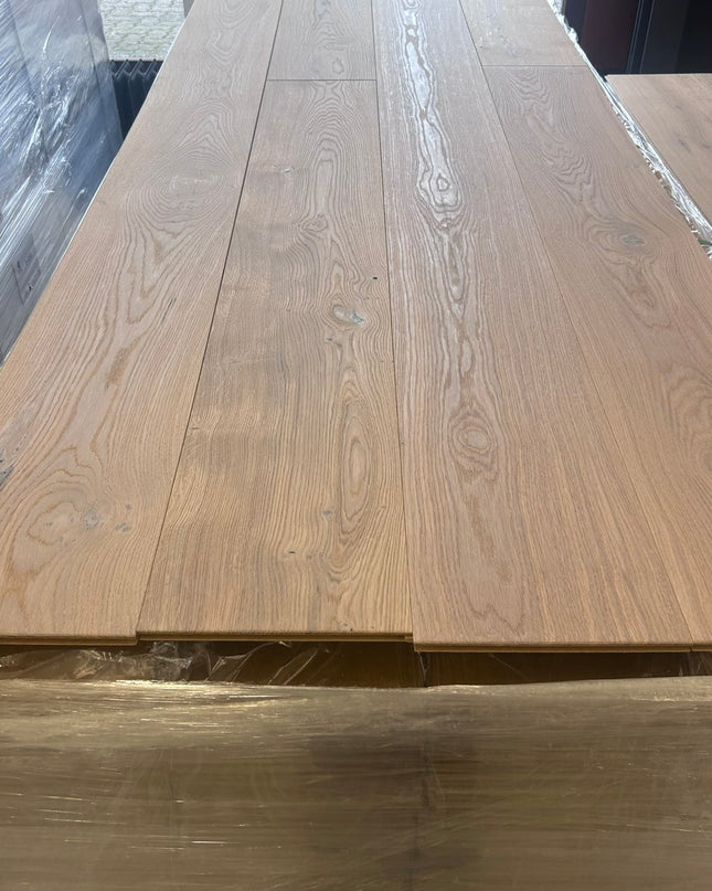 Landhausdiele Eiche Natural White geölt 260 mm breit- 2-Schichtparkett